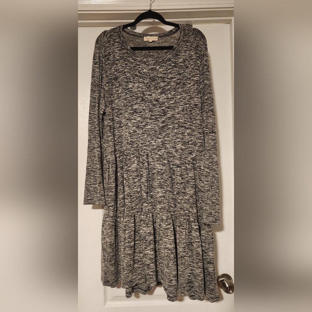 Lou & Grey tiered dress
